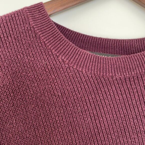 𝅺Athleta Maroon Knit Sweater Size Medium Asymmetrical Bottom - Picture 4 of 7